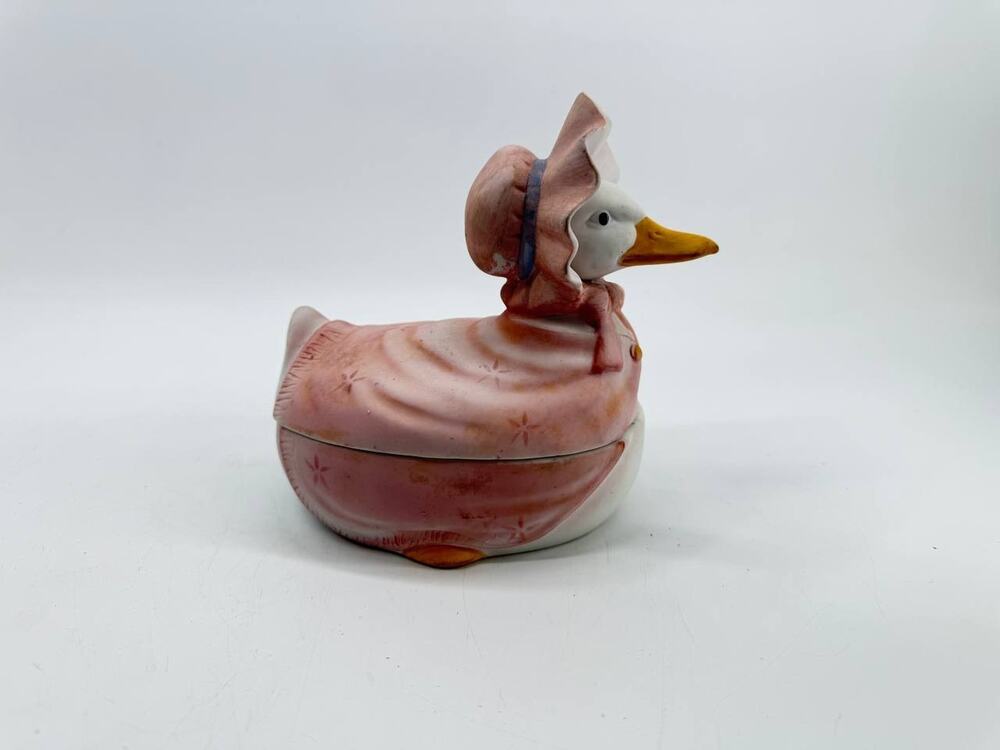 Vintage Ceramic Goose Trinket Box Bonnet Duck Covered Dish Taiwan Cute Decor